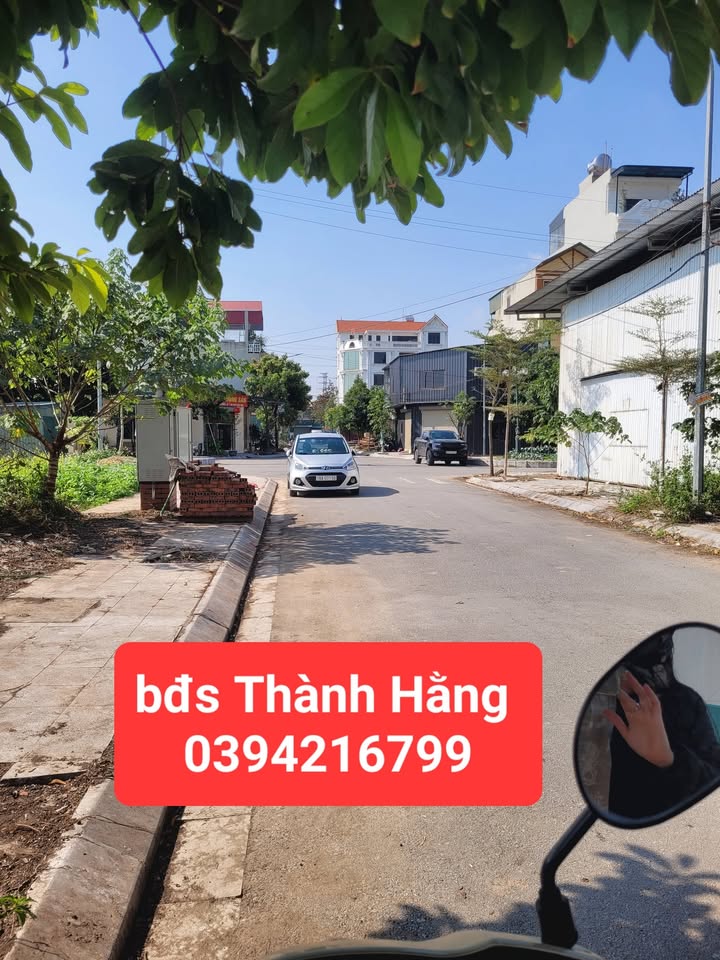 Đất đấu giá x1 Đông La 60m² giá 1.02 tỷ - Vị trí đắc địa gần hồ điều hòa!