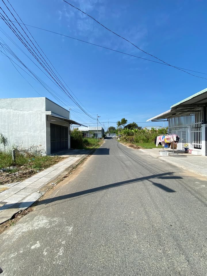 Đất nền góc 2 mặt tiền đường Quang Trung, Rạch Giá 100m² giá 1 tỷ - Cơ hội đầu tư hấp dẫn!