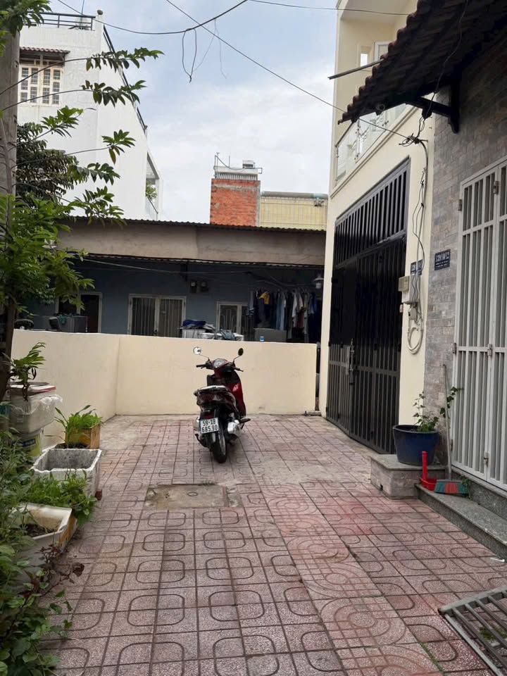 Nhà phố Thủ Đức 56.7m² giá 5.5 tỷ - Bán gấp, chính chủ!