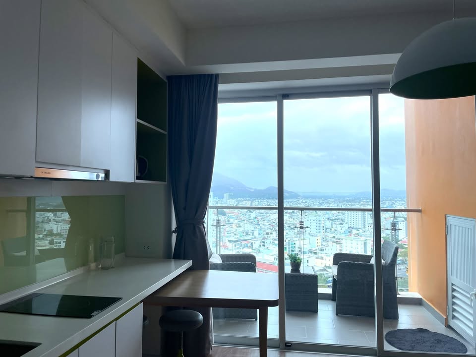 Căn hộ TUI BLUE Nha Trang 55m² giá 14 triệu - View phố tuyệt đẹp!