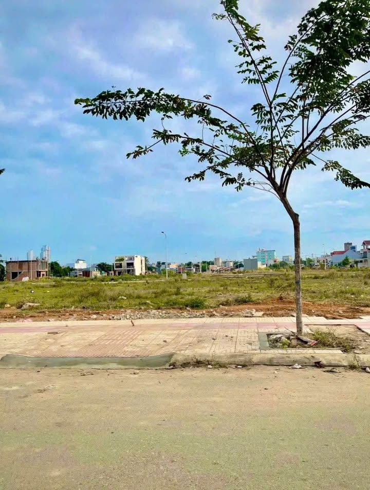 Lô đất TĐC Bệnh viện Ninh Chử, Phan Rang 100m² giá 1.98 tỷ - Đối diện công viên lớn!