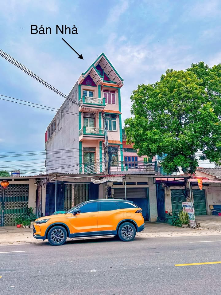 Nhà 4 tầng mặt tiền Quốc lộ 31 tại Lục Nam 95m² giá 4,5 tỷ - Đầu tư sinh lời!