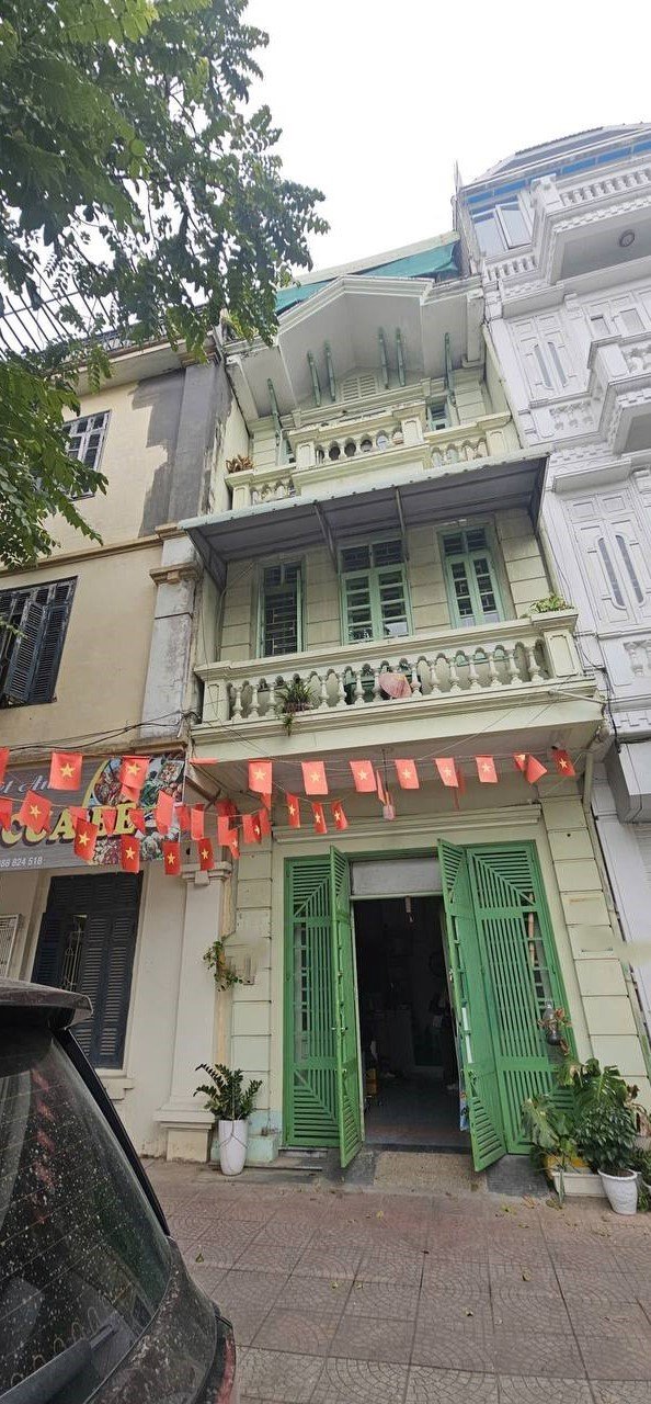 Nhà nguyên căn cho thuê tại Hoàng Minh Đạo, Bồ Đề, Long Biên 40m² giá 12.5 triệu - Vị trí đắc địa, tiện nghi đầy đủ!