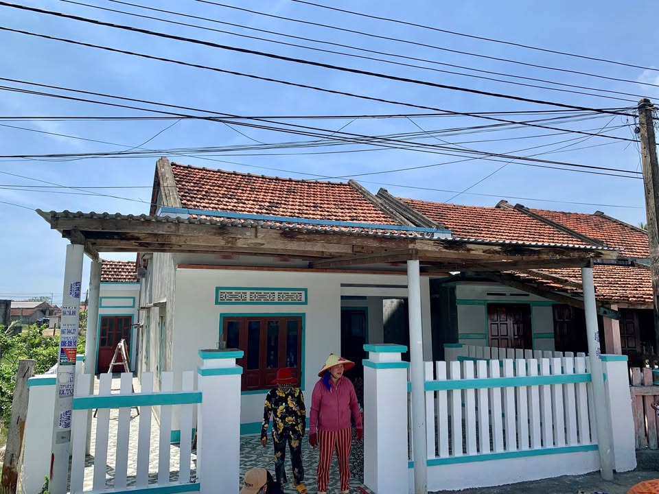 Bán đất tặng nhà cấp 4 tại Hòa Hiệp Nam, Đông Hòa, Phú Yên 147m² - Khu dân cư đông đúc!