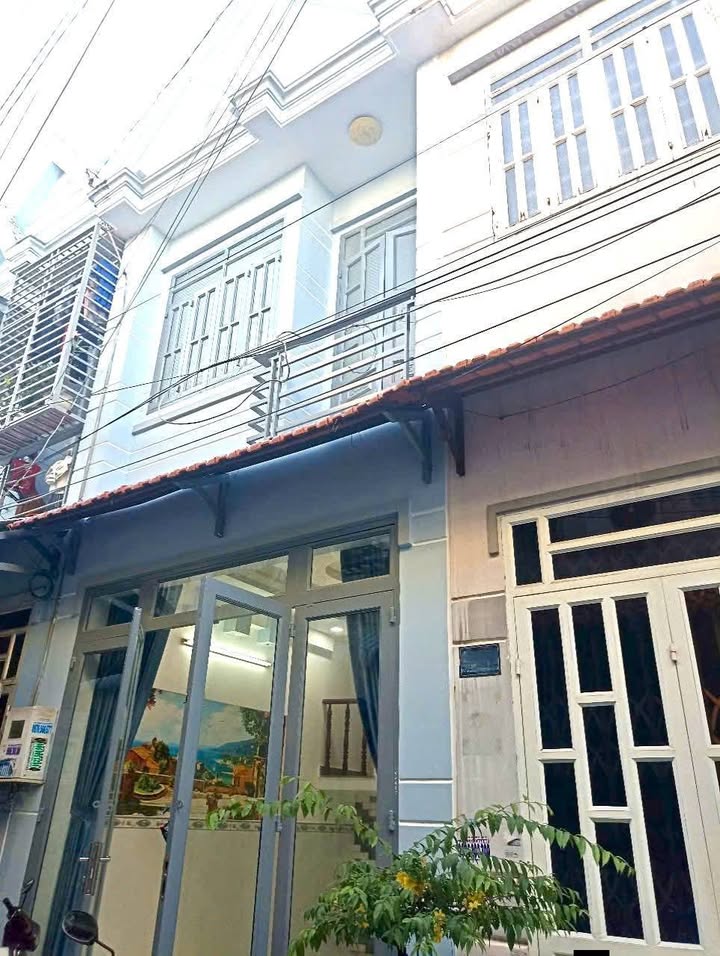 Nhà Bà Điểm Hóc Môn 36m² giá 1.58 tỷ - Chính chủ bán gấp!