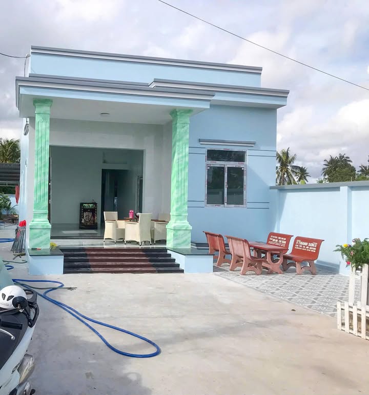 Nhà vườn Tân Thành Cà Mau 500m² giá 2.7 tỷ - Không gian xanh mát, đầy cây ăn trái!