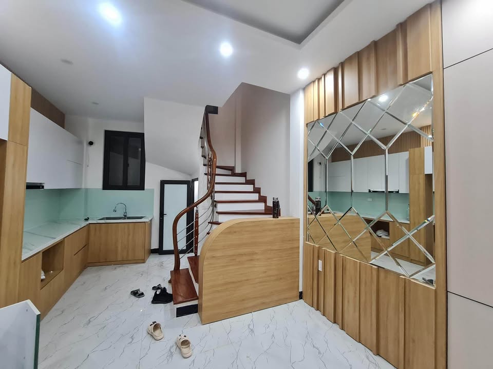 Nhà riêng Văn Chương 35m² giá 5.2 tỷ - Nhà mới đẹp, đón Tết ngay!