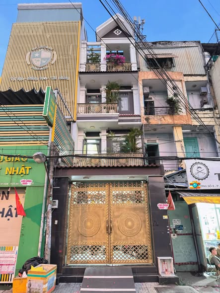 Nhà mặt tiền kinh doanh Đường Lê Văn Quới 80m² giá 10.99 tỷ - Sẵn sàng vào ở ngay!