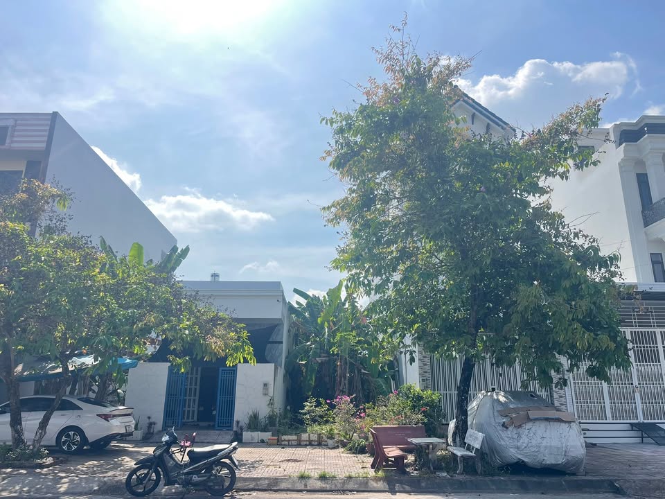 Bán nền đất KDC Văn Hóa Tây Đô Cần Thơ 100m² giá 3.5 tỷ - Vị trí đẹp, tiện ích đầy đủ!