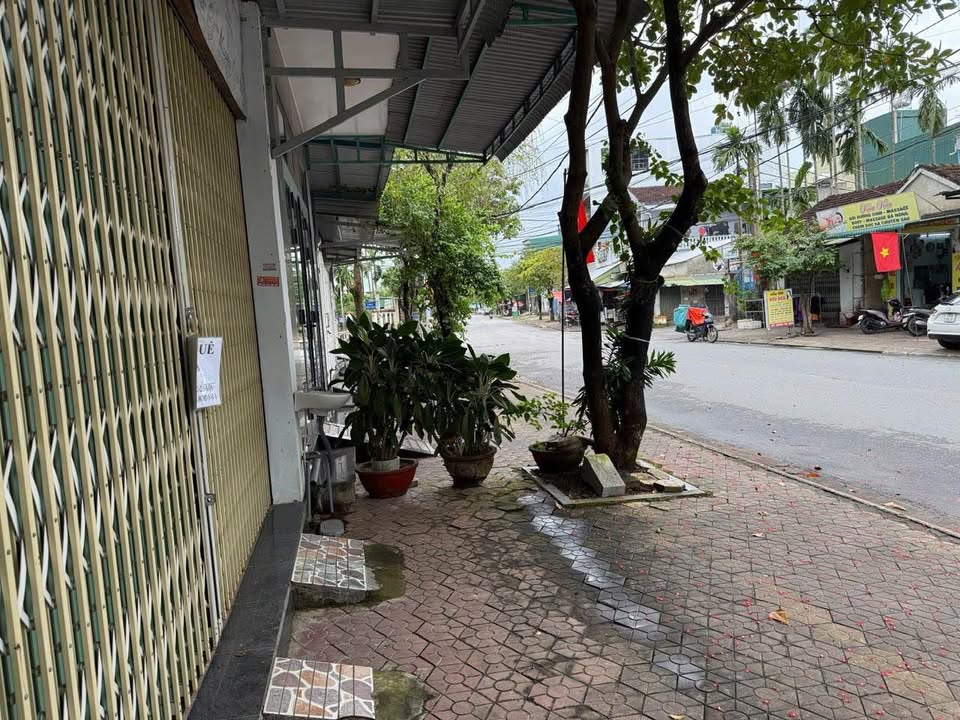 Nhà nguyên căn Bùi Thị Xuân, TP. Quảng Ngãi 100m² - Giá thuê chỉ 4 triệu/tháng!