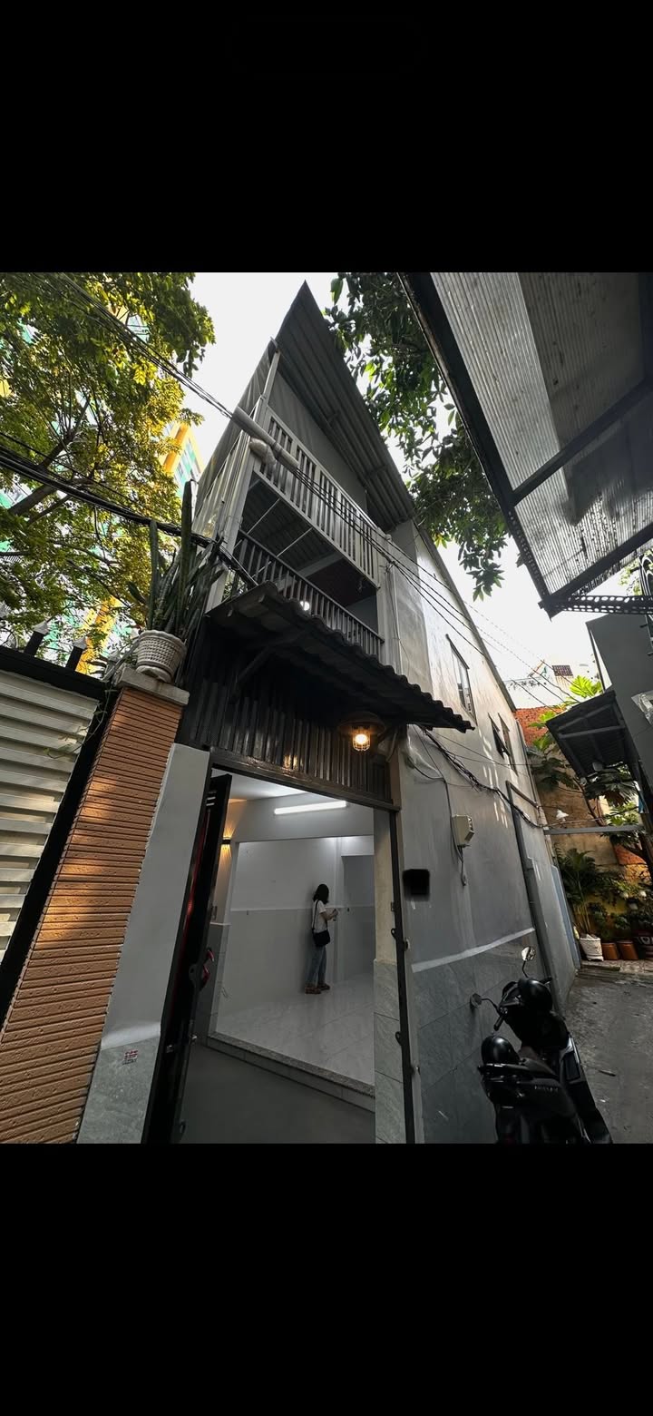 Nhà đẹp Tân Phú 35m² giá thỏa thuận - Gấp bán giảm 500 triệu!