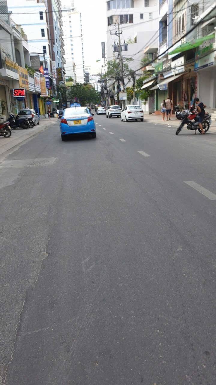 Nhà trung tâm Nha Trang 49m² giá 7.8 tỷ - Kinh doanh sinh lời ngay!