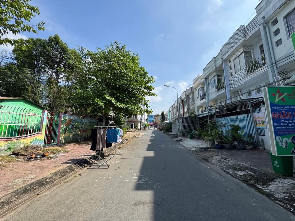 Nhà trệt lửng lầu 6 phòng ngủ tại đường số 54, Hưng Phú, Cần Thơ - Giá 4.35 tỷ!