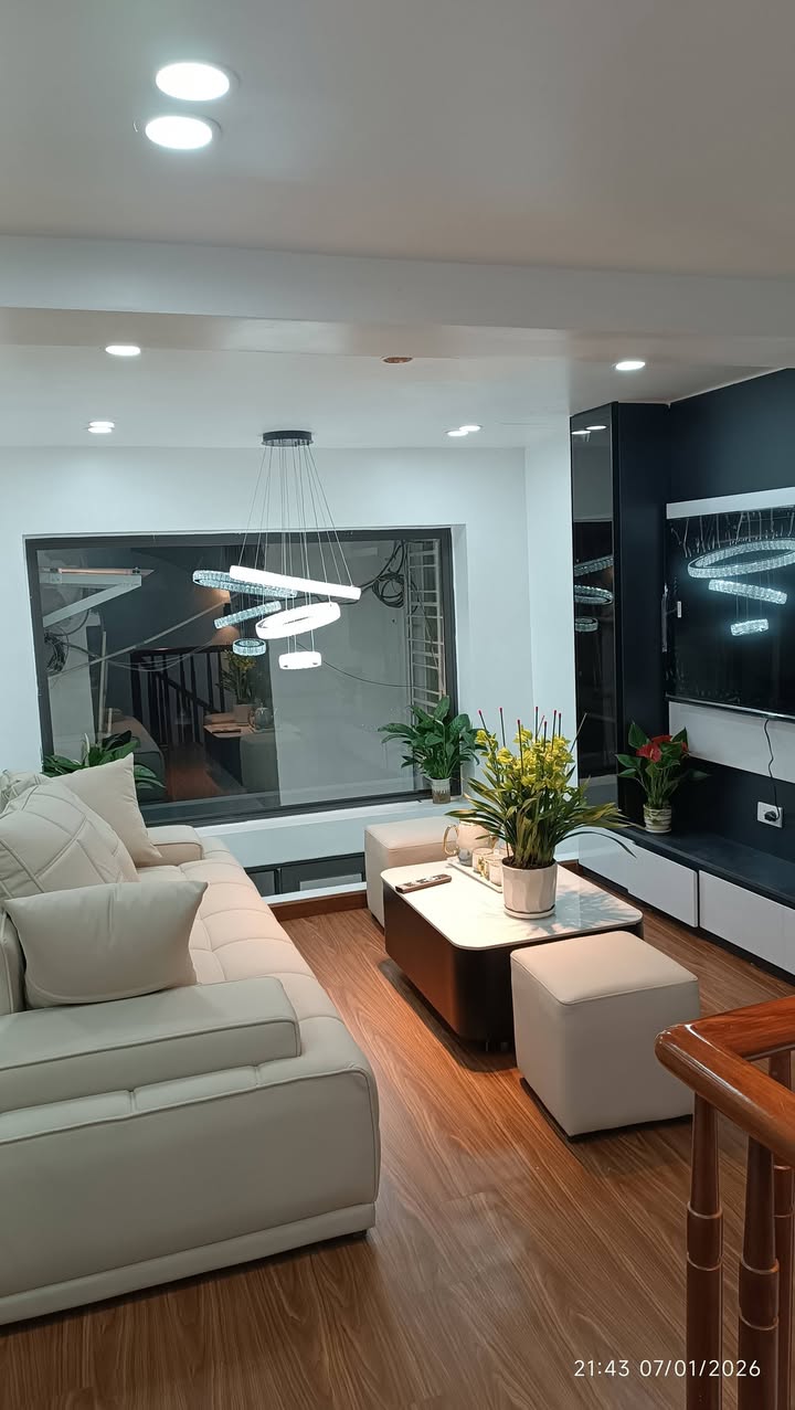 Nhà phố Láng Hạ 120m² giá 5.95 tỷ - Khu dân trí cao, yên tĩnh!