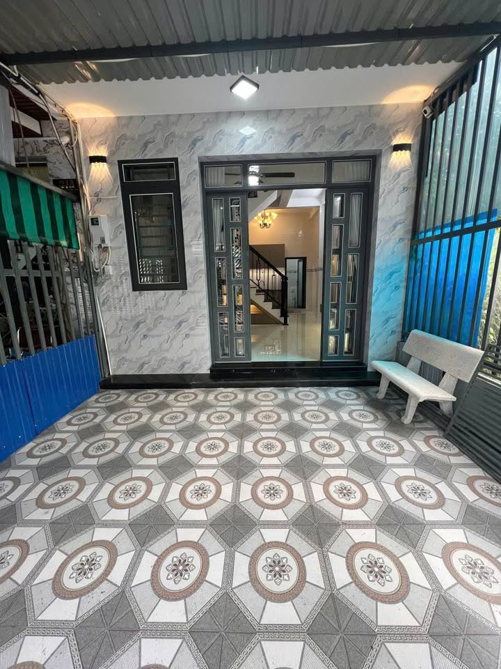 Nhà phố Trần Văn Ơn, Long Xuyên 52.2m² giá 2 tỷ - Nhà mới, kiên cố, chờ chủ mới!