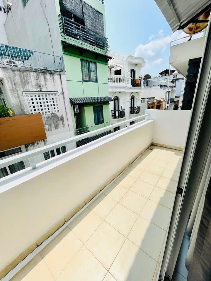 Căn hộ cho thuê tại Cao Thắng, Quận 10 - 1PN, ban công thoáng mát