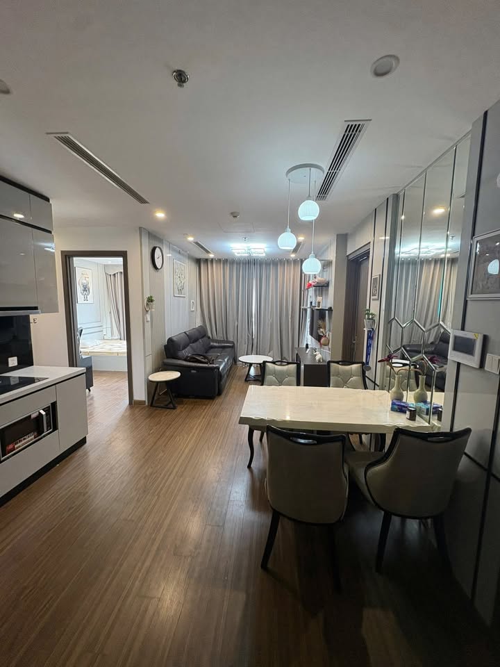 Căn hộ Vinhomes Westpoint Đỗ Đức Dục 85m² giá 25 triệu - Full nội thất sang trọng!