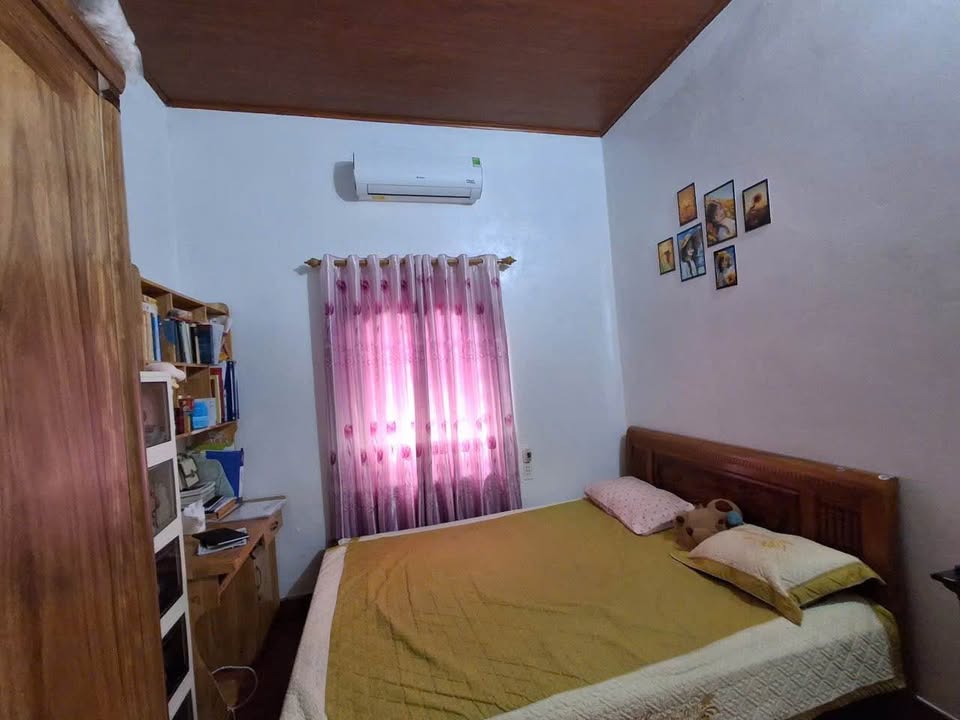 Nhà mái Thái Hà Trung 235m² giá 2.1 tỷ - Sân vườn thoáng đãng!