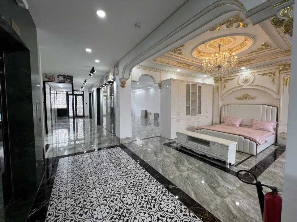 Cho thuê tòa nhà 5 tầng mặt tiền KDC Phú An, Cần Thơ - Giá 50 triệu/tháng