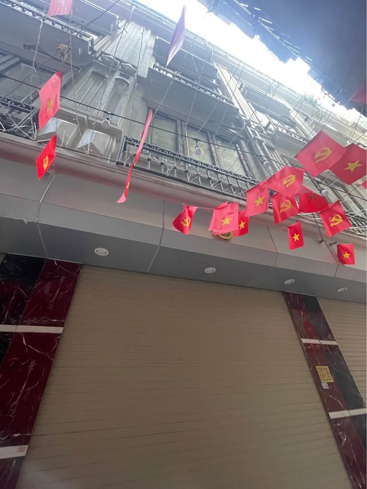 Nhà 5 tầng Thạch Bàn Long Biên 30m² giá 7,25 tỷ - An ninh tốt, vị trí đẹp!