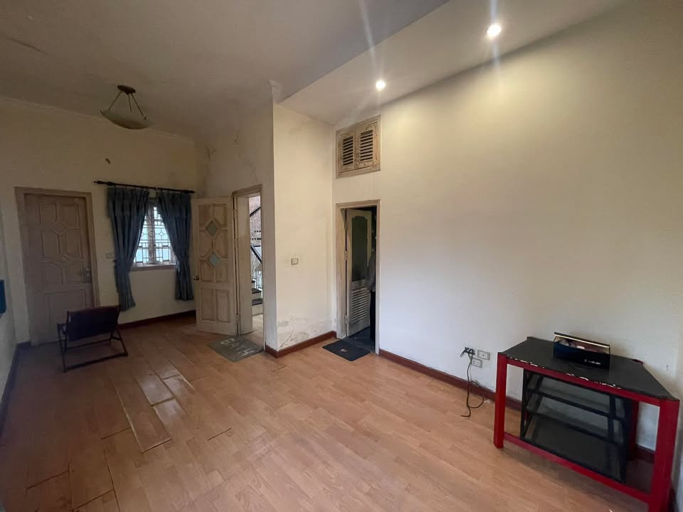 Nhà phố Hương Viên, quận Hai Bà Trưng 31m² giá 12.8 tỷ - Sổ đỏ chính chủ, view hồ tuyệt đẹp!