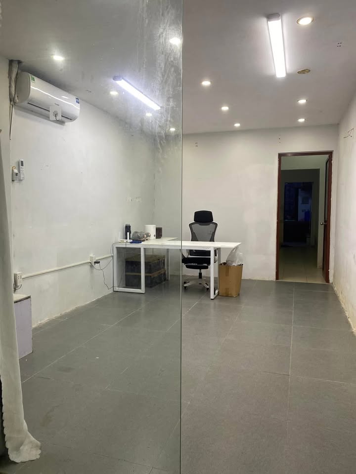 Nhà cho thuê Đường Láng, Đống Đa 50m² giá 10 triệu - Phù hợp nhiều loại hình kinh doanh!