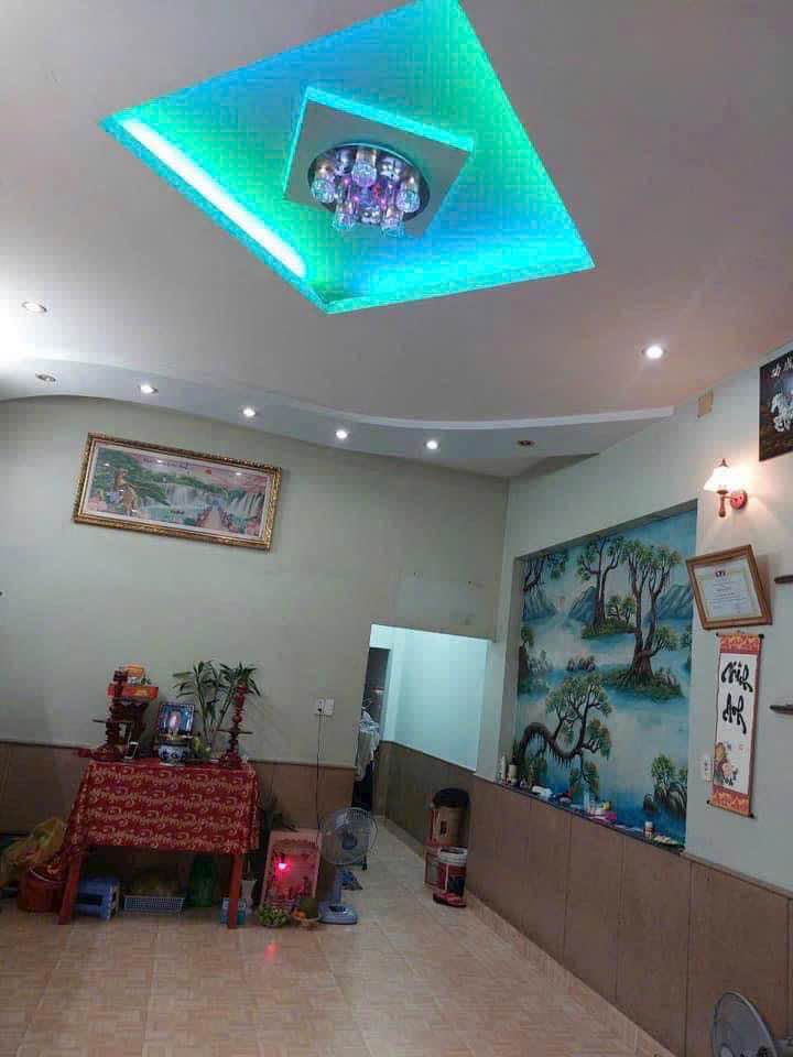 Nhà mặt tiền đường Nguyễn Minh Trường, Tân An, 240m², giá 6.7 tỷ - Kinh doanh thuận lợi!