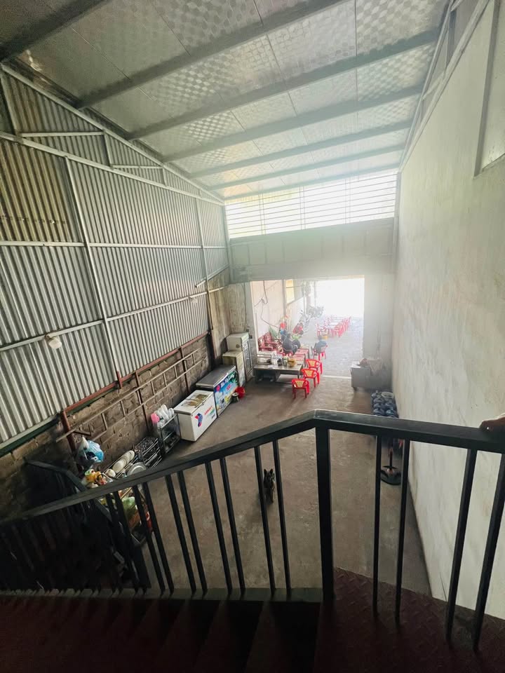 Bán đất tặng nhà mặt đường Lê Thanh Nghị, Cẩm Phả, 96.5m² - Vị trí kinh doanh thuận lợi!