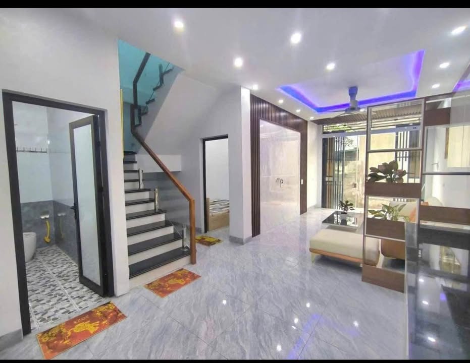 Nhà 2 tầng Cẩm Thủy 100m² giá thỏa thuận - Tiện nghi đầy đủ cho gia đình bạn!