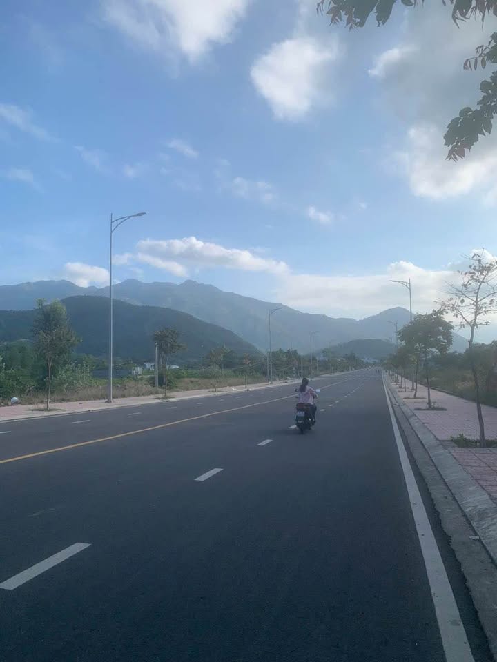 Đất mặt tiền đường Phong Châu, Nha Trang 253m² giá 11.4 tỷ - Đầu tư sinh lời ngay!