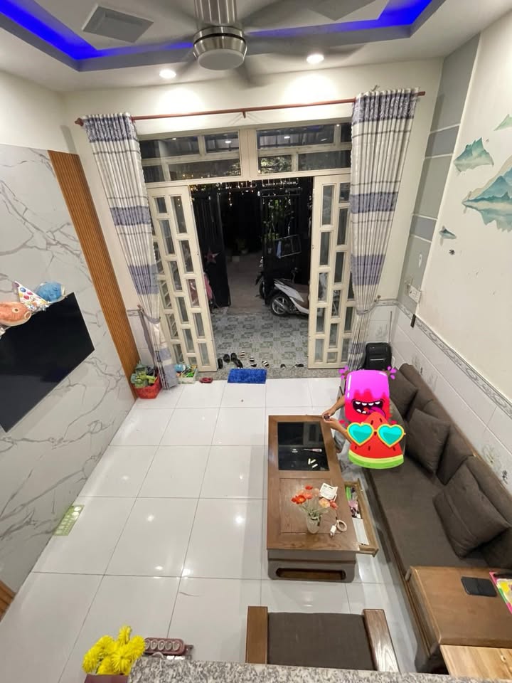 Nhà phố Hóc Môn 44m² giá 2.15 tỷ - Thiết kế hiện đại, sẵn sàng ở ngay!