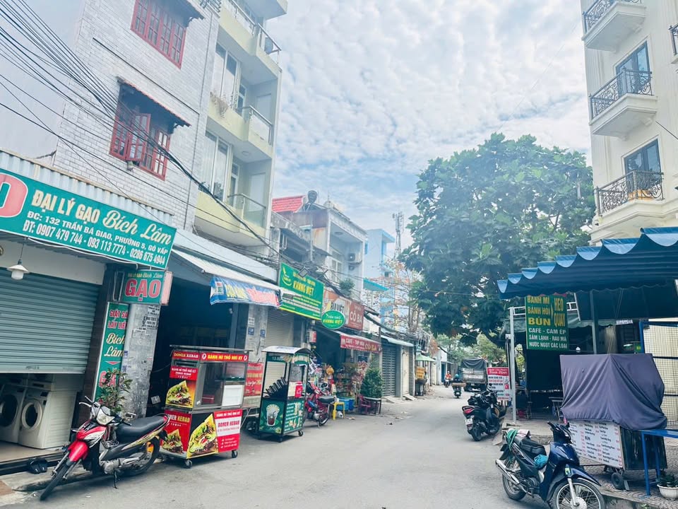 Nhà mặt tiền kinh doanh 4 tấm đường Trần Bá Giao 52m² giá 9.3 tỷ - Cơ hội đầu tư sinh lời!