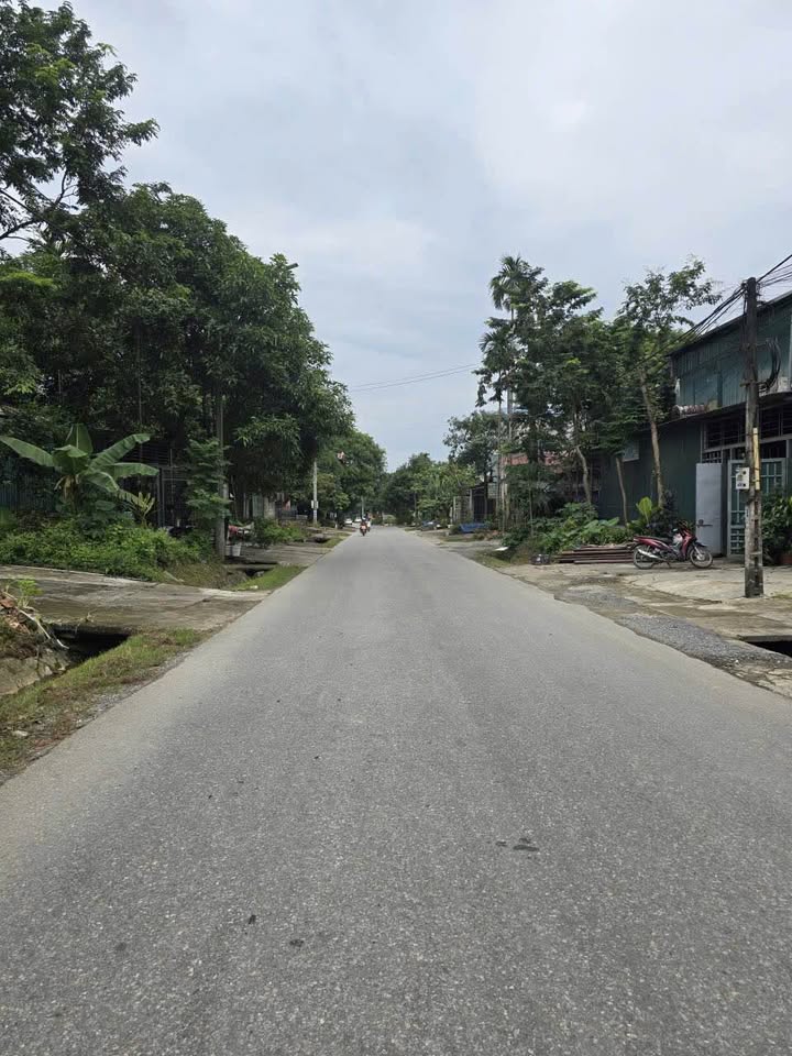 Đất thổ cư 300m² tại Trần Thái Tông, Lào Cai - Hướng Tây Nam hút tài lộc!