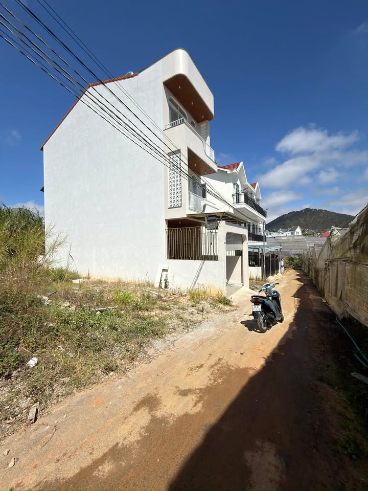 Đất nền xây dựng phân quyền tại phường Lâm Viên 65m² giá 2 tỷ - Đầu tư tiềm năng!