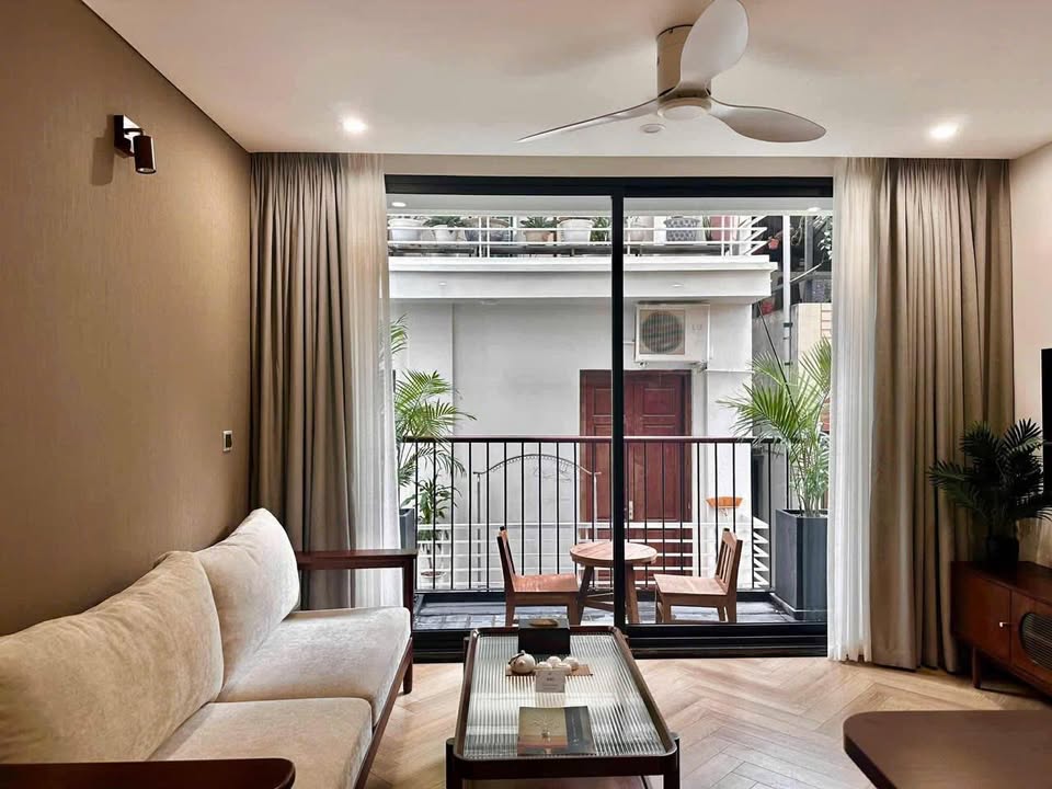 Căn hộ cao cấp 1 ngủ tại Liễu Giai, Ba Đình 70m² - Full nội thất hiện đại!