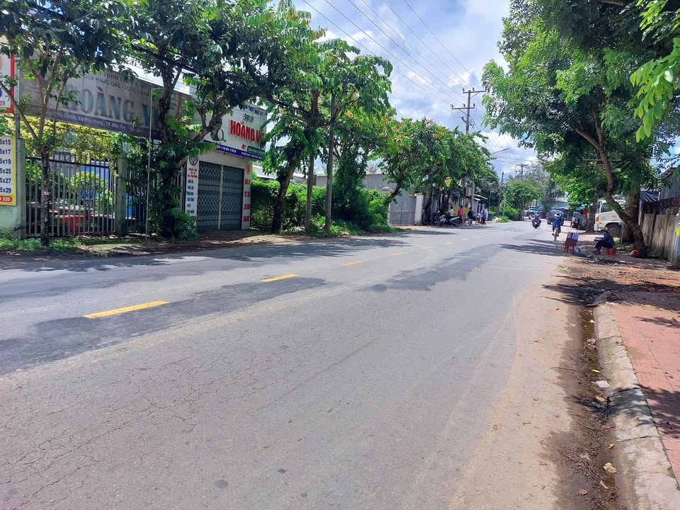 Đất nền xã Phú Hưng, Bến Tre 109m² giá 799 triệu - Sổ đỏ chính chủ, đường ô tô vào tận nơi!