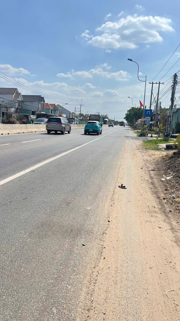 Đất thổ cư Hòa Lợi - Bến Cát 1200m² giá 5.5 tỷ - Tiềm năng đầu tư sinh lời cao!