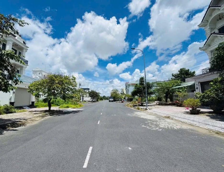 Đất nền đường Số 8, P. Cái Răng, Cần Thơ 100m² giá 3.5 tỷ - Vị trí đẹp, sổ hồng chính chủ