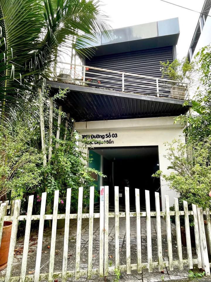 Nhà mặt tiền 3 lầu + gác lửng tại KDC Diệu Hiền, Cái Răng - Đầu tư sinh lời!