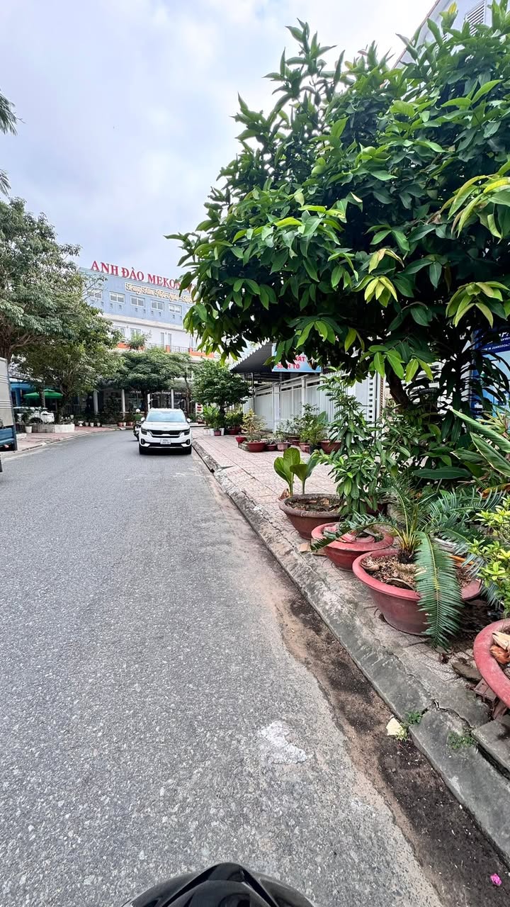 Đất nền mặt tiền đường Xuân Thủy, KDC Hồng Phát 103m² giá 5 tỷ - Sổ hồng chính chủ, thương lượng nhẹ!