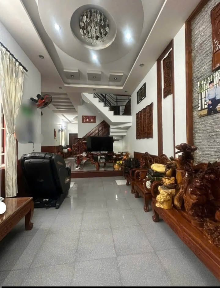 Nhà góc 2 mặt tiền Vĩnh Long 90m² giá 2.2 tỷ - Chính chủ bán gấp!