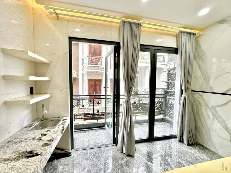 Phòng cho thuê tại Tân Bình 4 triệu - Không gian thoáng đãng, đầy ánh sáng!