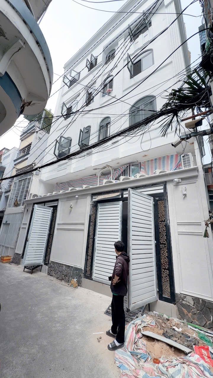 Căn hộ 4 tầng 123.5m² tại quận Tân Bình chỉ 29 tỷ - Hẻm xe hơi, khu VIP!