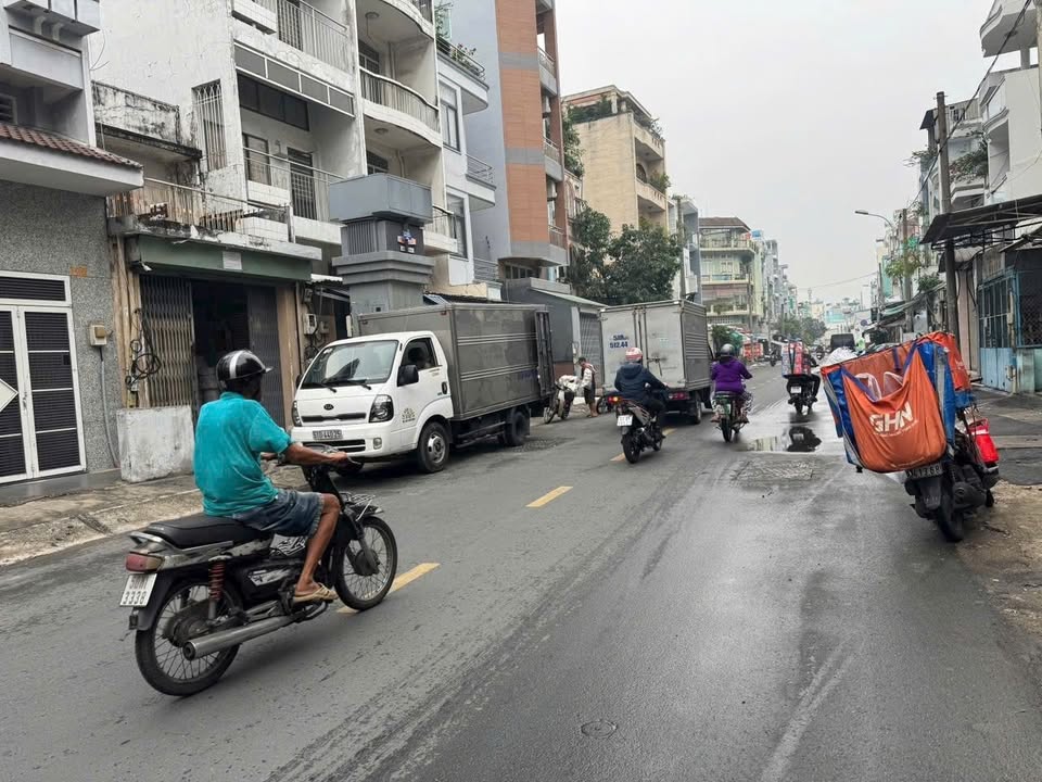 Bán nhà Mặt Tiền Nguyễn Lâm, Quận 10, 112m² giá 33.5 tỷ - Thiết kế sang trọng, kinh doanh đỉnh cao!