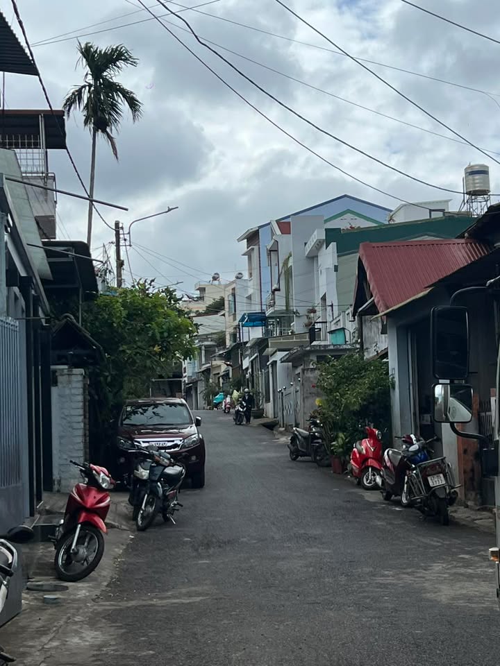 Đất 2 mặt tiền Lê Hồng Phong Buôn Ma Thuột 60m² giá 3.3 tỷ - Tặng vàng 9999!