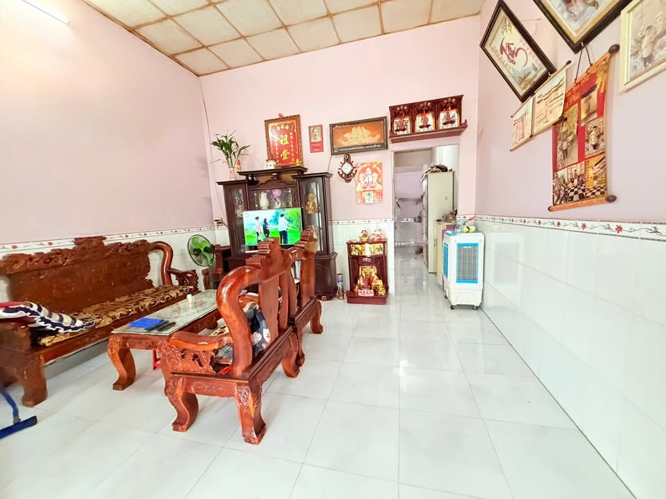 Nhà cấp 4 chính chủ tại phường Tân Xuyên, Cà Mau 99m² giá chỉ 1 tỷ - Cơ hội hiếm có!