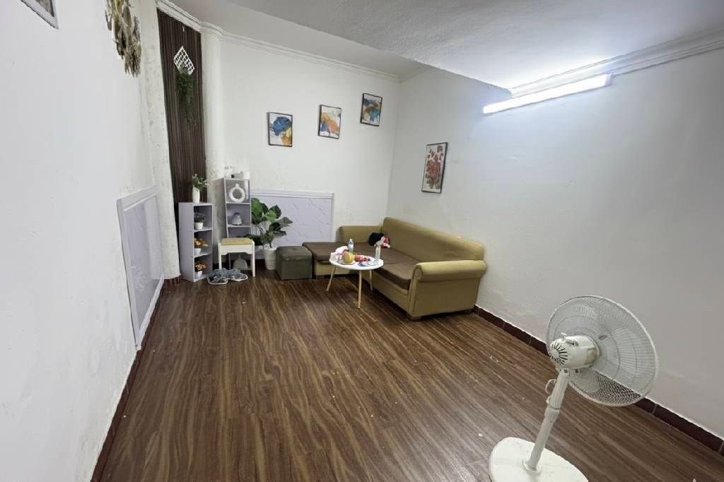 Nhà riêng Ngõ Chợ Khâm Thiên 25m² giá 5.26 tỷ - Sổ đỏ chính chủ!