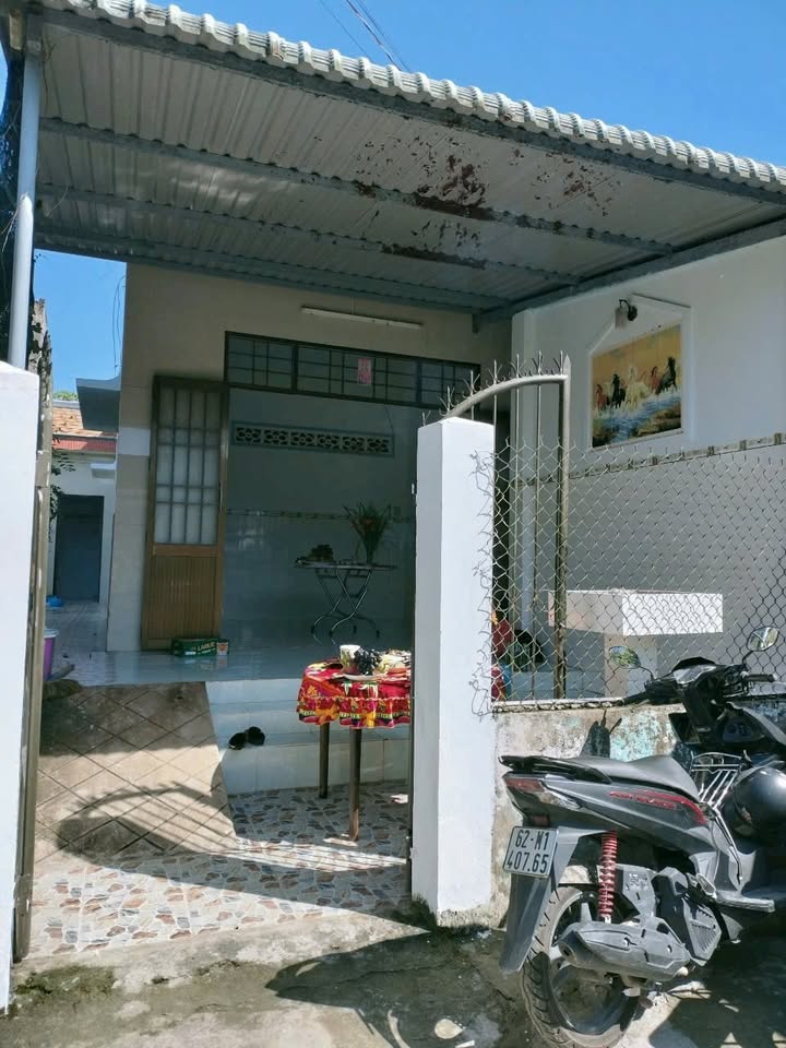 Nhà bán tại Phường 5, TP Tân An, Long An 78m² giá 1 tỷ - Thương lượng chính chủ!