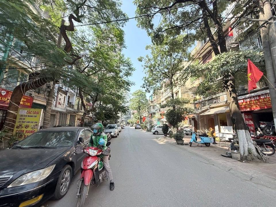 Nhà mặt phố Vĩnh Phúc, Ba Đình 60m² giá 27 tỷ - Vị trí đắc địa cho kinh doanh!