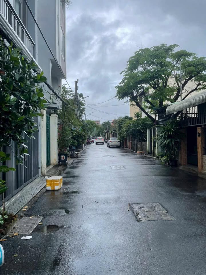 Nhà phố bán tại đường Lê Hữu Trác, quận Sơn Trà, 160m² giá 17 tỷ - Vị trí đắc địa, thuận tiện giao thông!